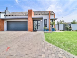 3 Bed House in Midstream Meadows