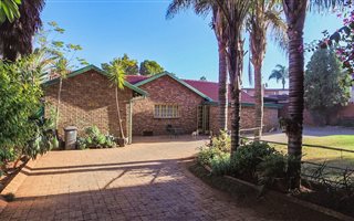3 Bedroom House in Wierda Park