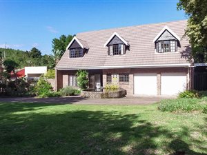 6 Bed House in Eden