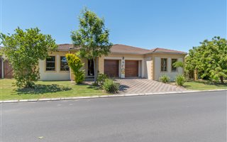 3 Bedroom House in Sonstraal Heights