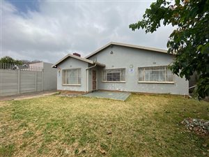 3 Bed House in Regents Park