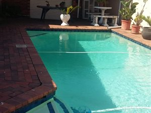 3 Bedroom House in Effingham