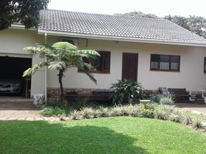 4 Bed House in Sea Park