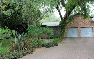 4 Bedroom House in Numbi Park