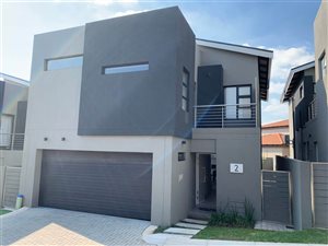 4 Bed Townhouse in River Club