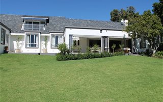 5 Bedroom House in Waterkloof Ridge