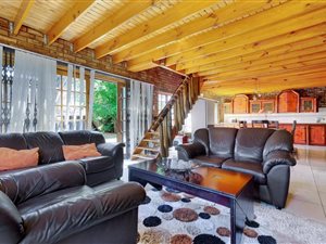 4 Bed Townhouse in Klippoortje North