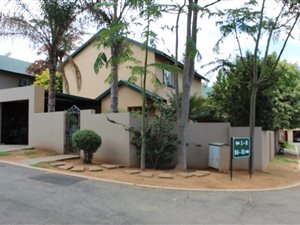 4 Bed House in Bromhof