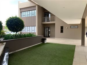 180 m² Commercial space in Broadacres