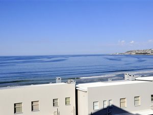 3 Bed Apartment in Diaz Beach