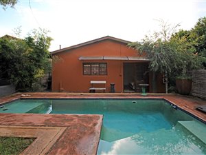 2 Bed House in Westdene