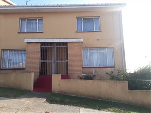 2 Bed Duplex in Newton Park