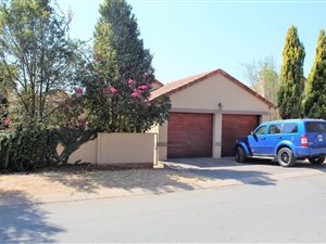 3 Bed House in Bloubosrand