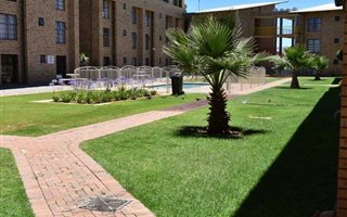 0.5 Bedroom Flat in Kanoniers Park
