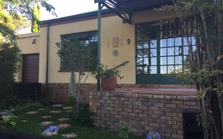 2 Bedroom Townhouse in Garsfontein