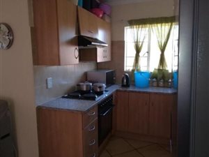 2 Bed Apartment in Andeon AH