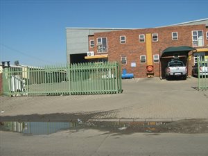 190 m² Commercial space in Anderbolt