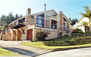 4 Bedroom House in Glen Barrie