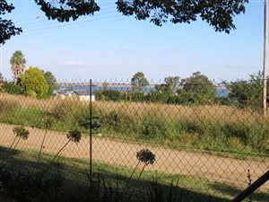 1975 m² Land available in Deneysville