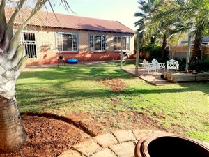 3 Bed Townhouse in Wierda Crest Estate