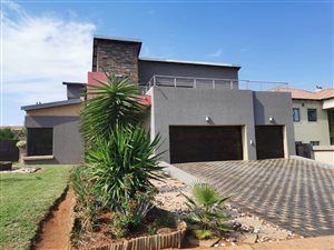 5 Bed House in Magaliesberg Country Estate