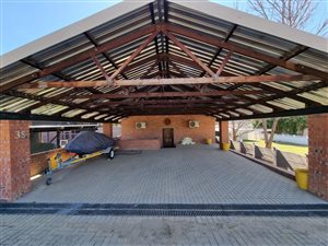 4 Bed House in Bloemfontein Rural