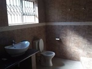 5 Bed House in Reservoir Hills