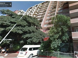 3 Bed Flat in Hillbrow
