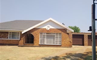3 Bedroom House in Rynfield