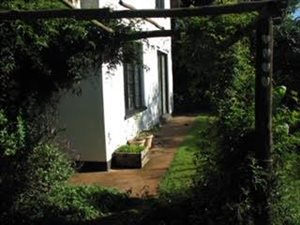 2 Bed Garden Cottage in Crestholme
