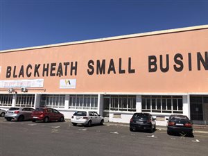 65 m² Commercial space in Blackheath