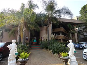 1800 m² Commercial space in Malvern