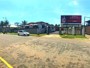 Commercial space in Alberton