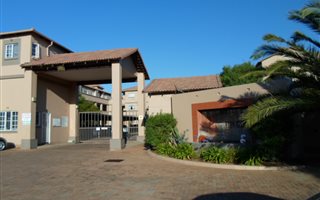 2 Bedroom Townhouse in Edenglen