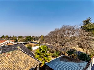 2 Bed Apartment in Witpoortjie