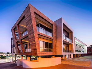905 m² Commercial space in La Lucia