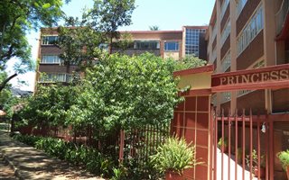 2 Bedroom Apartment in Parktown