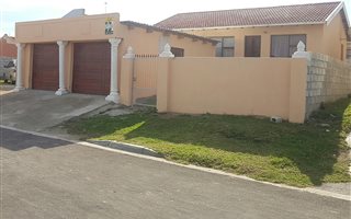 2 Bedroom House in Kwadwesi