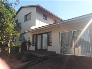 3 Bed House in Blythedale Beach
