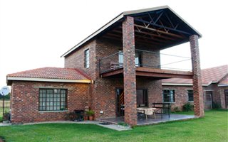 2.1 ha Farm in Glendonald AH