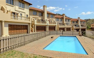 3 Bedroom Duplex in Winchester Hills