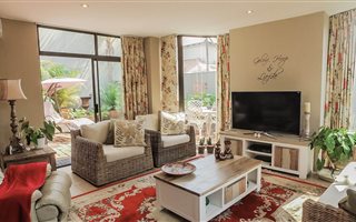 3 Bedroom House in Silver Lakes Golf Estate