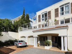 3 Bed Townhouse in Green Point