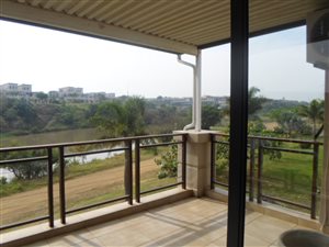 3 Bed Apartment in Tinley Manor and surrounds