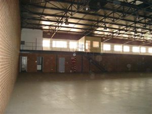 1075 m² Industrial space in Wychwood