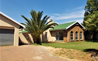 3 Bedroom House in Krugersrus