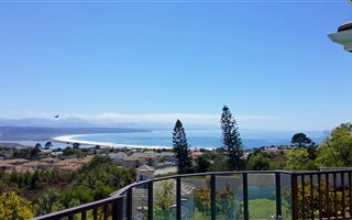 4 Bedroom House in Plettenberg Bay