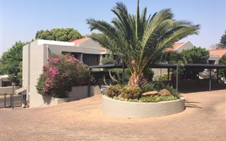 2 Bedroom Apartment in Elton Hill