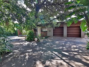 4 Bed House in Wierda Park