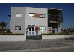 569 m² Land available in Silver Lakes